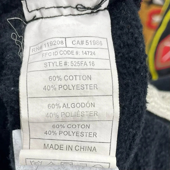 NHL Hoodie Men's Sz M Black Red Chicago Blackhawks Striped Embroidered Logo - Picture 11 of 12